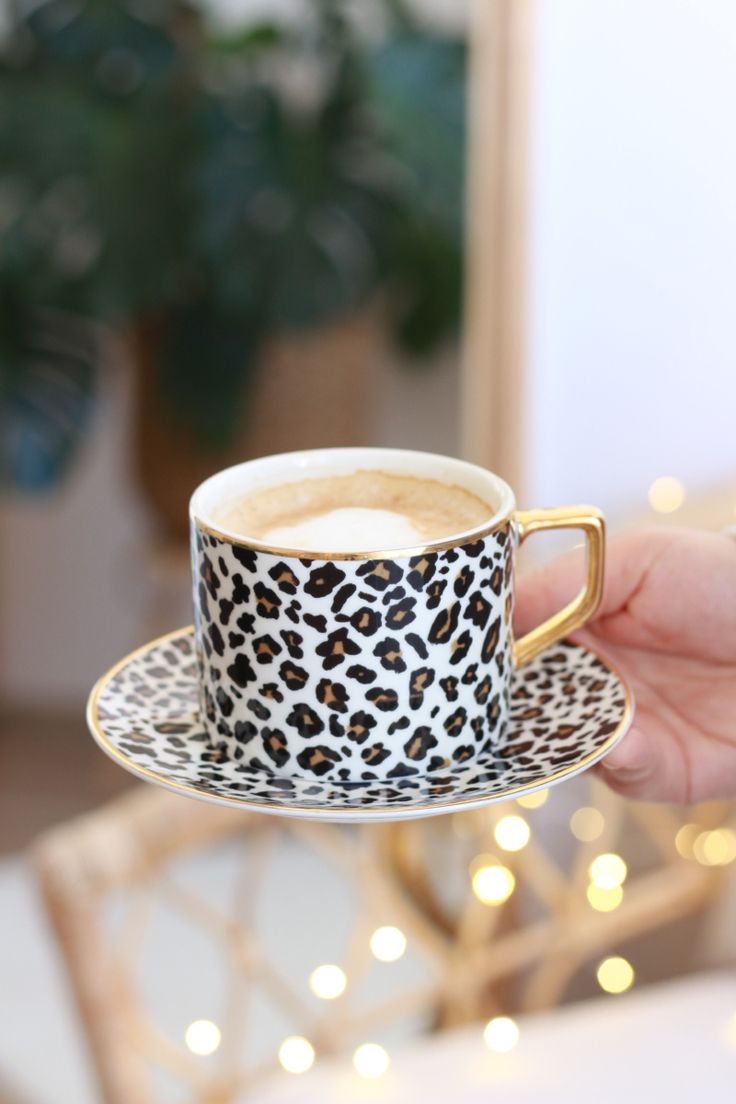 Leopard Porcelain mug set