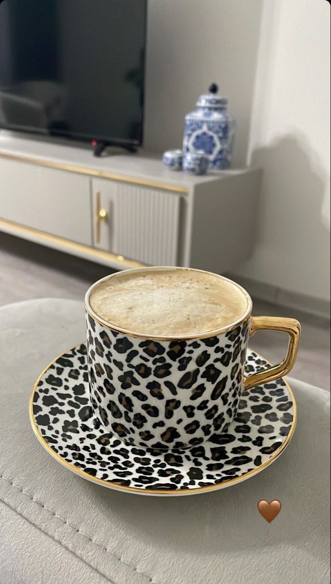 Leopard Porcelain mug set